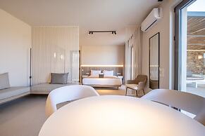 Yenesis Seaside Retreat - Adults only