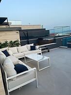 Deen Deluxe Penthouse with infinity pool