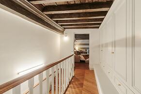 Casa Edgar in Lucca With 2 Bedrooms and 2 Bathrooms