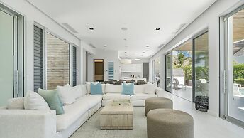 Long Bay Beach Club