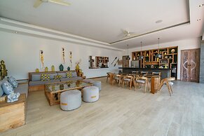 Villa Harlow