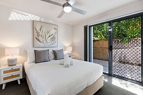 MARJ12- Stylish and Spacious Apartment