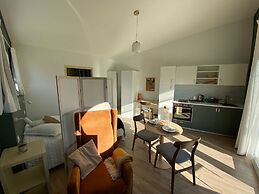 Hôtel Les Voisins Beaucemaine