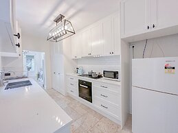 82 Kent St