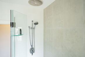 82 Kent St