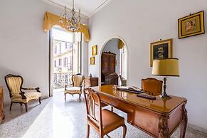 Rettifilo Family Apartment