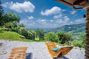 Sospirata Farmhouse in Pescia