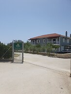 Dendra Apartments at Skala