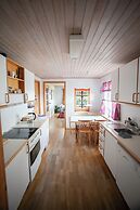 4 Br House / Capital / Cheerful /Nature