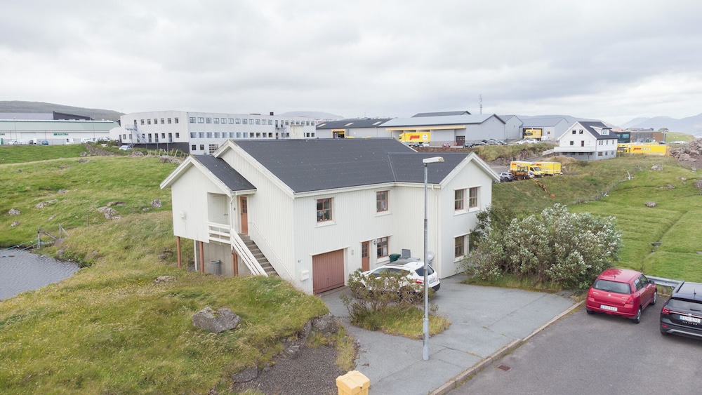 4 Br House / Capital / Cheerful /Nature