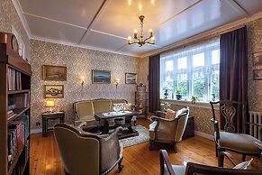 Downtown - Retro Decor - Stunning Views - Terrace