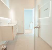 Breathtaking Views - New - 220M2 - 5 Br - Walks