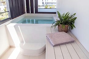 Beach Access Suites With Breakfast