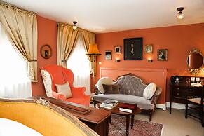 Henry's Townhouse