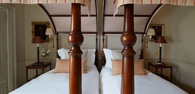 Henry's Townhouse