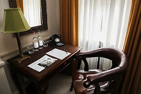 Henry's Townhouse