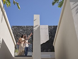 Alaso Design Suites - Adults Only