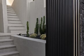 Alaso Design Suites - Adults Only