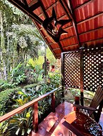 Natural Green Lodge