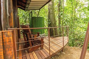 Natural Green Lodge