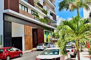 Kuxtal 3 Bedroom Downtown Apartment