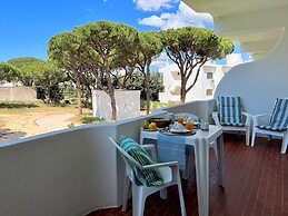 Vilamoura Cosy 3 With Pool by Homing