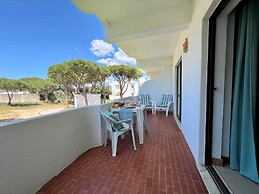 Vilamoura Cosy 3 With Pool by Homing