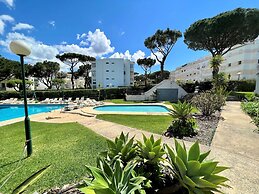 Vilamoura Cosy 3 With Pool by Homing