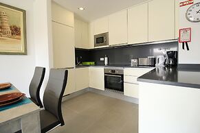 Albufeira Prestige With Pool by Homing