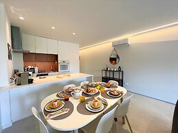 Albufeira Twins 1 With Pool by Homing