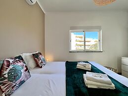 Quarteira Design by Homing