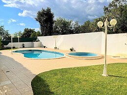 Portimão Classic With Pool by Homing