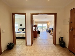 Albufeira Valley 1 With Pool by Homing
