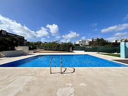Albufeira Modern 2 by Homing