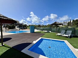 Albufeira Modern 2 by Homing