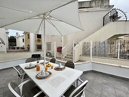 Vilamoura Central 3 by Homing