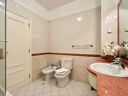 Vilamoura Central 2 With Pool by Homing