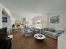 Albufeira Balaia Villa With Private Pool
