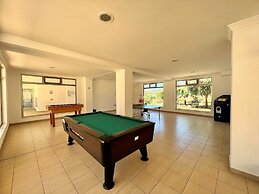 Albufeira Terrace With Pool by Homing