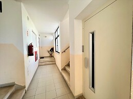 Albufeira Classic 1 With Pool by Homing