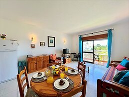 Albufeira Classic 1 With Pool by Homing