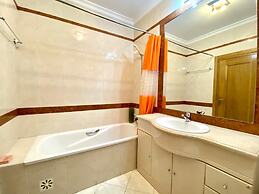 Vilamoura Typical 2 With Pool by Homing