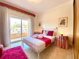 Vilamoura Typical 2 With Pool by Homing