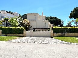 Vilamoura Amazing Golf Villa With Pool