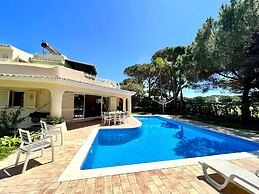 Vilamoura Amazing Golf Villa With Pool