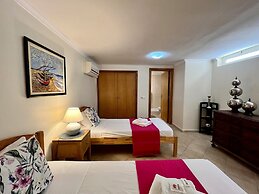 Vilamoura Amazing Golf Villa With Pool