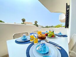 Vilamoura Twins 1 With Pool by Homing