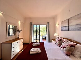 Vilamoura Paradise Golf With Pool