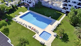 Vilamoura Central 4 With Pool by Homing