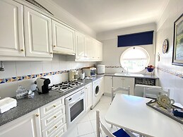 Vilamoura Central 6 With Pool by Homing